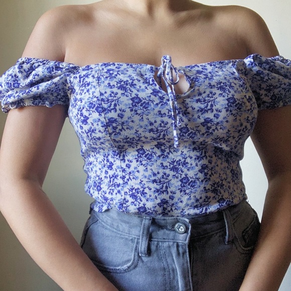 floral blue blouse - Picture 3 of 3